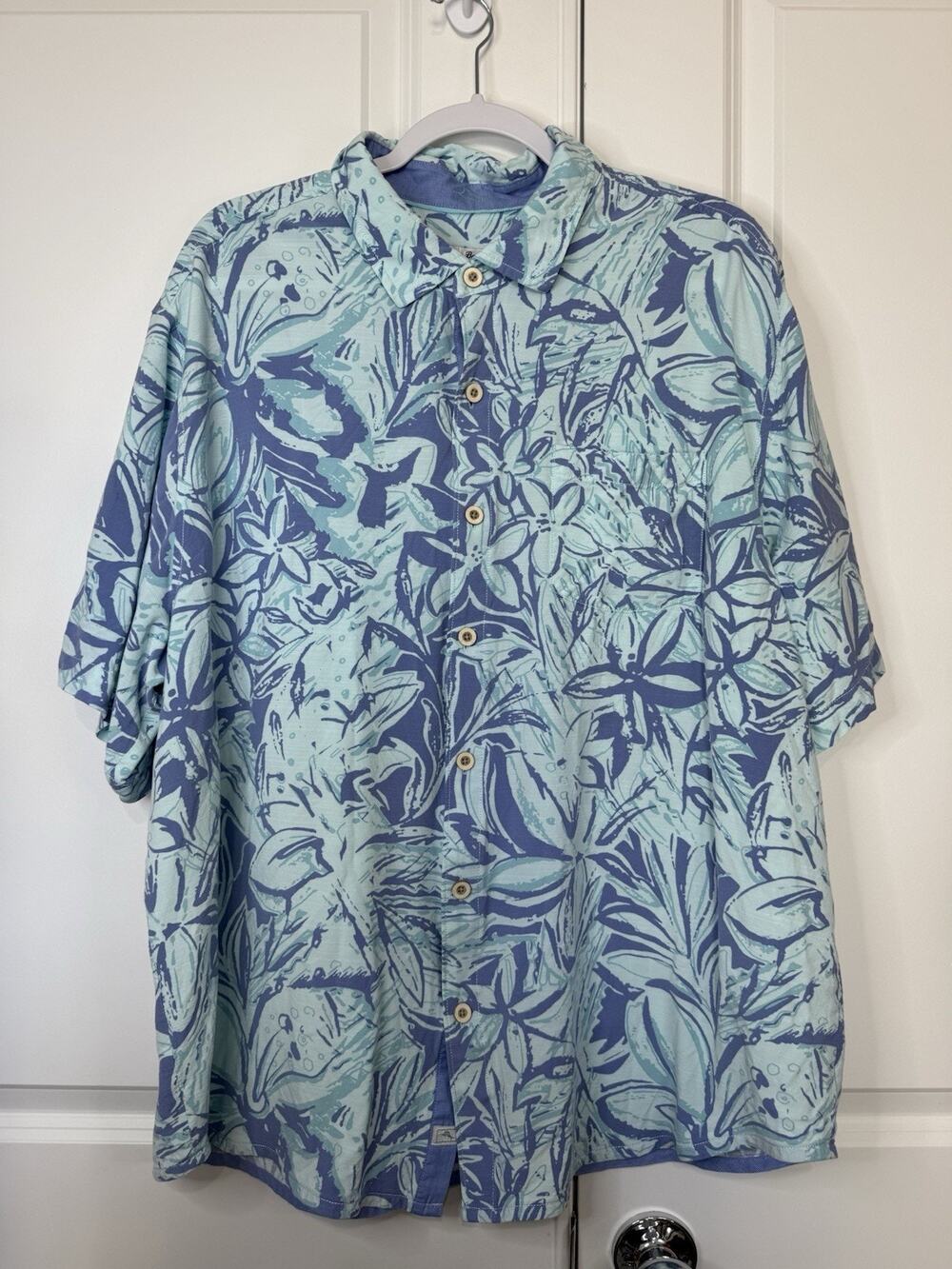 Tommy Bahama Veracruz Cay Men's 1XL Blue Tropical Floral Short Sleeve Button-Up